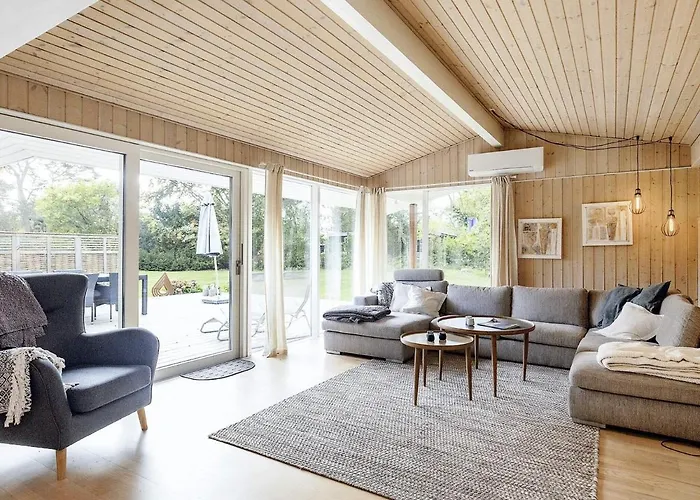 4 Star In Idestrup-by Traum Nyaraló Bøtø By